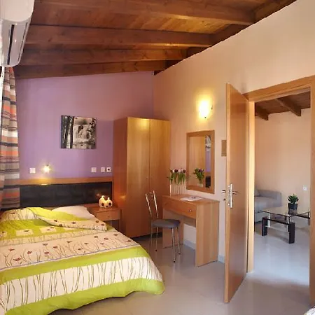 Marietta Hotel 3*